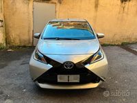 Usata Toyota Aygo X-play 69 CV (50 kW) 2018 Grigio Utilitaria