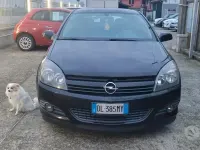 Usata Opel Astra GTC Cosmo 101 CV (74 kW) 2007 Nero Coupé