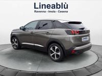 Usata Peugeot 3008 Allure 131 CV (96 kW) 2019 Verde SUV