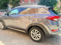 Usata Hyundai Tucson Comfort 141 CV (103 kW) 2016 Grigio SUV