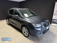 Usata Seat Arona FR 110 CV (80 kW) 2023 Grigio metallizzato SUV