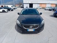 Usata Volvo V40 Summum 114 CV (83 kW) 2014 Nero Berlina
