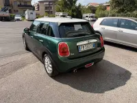 Usata Mini Cooper D 116 CV (85 kW) 2018 Verde Utilitaria