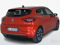 Usata Renault Clio V Techno 145 CV (106 kW) 2022 Arancione Berlina