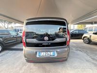 Usata Fiat Doblò 120 CV (88 kW) 2017 Grigio Monovolume