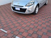 Usata Renault Clio II 75 CV (55 kW) 2011 Grigio Berlina
