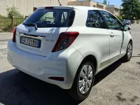 Usata Toyota Yaris Active 69 CV (50 kW) 2013 Bianco Utilitaria