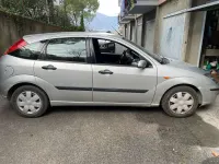 Usata Ford Focus Ambiente 90 CV (66 kW) 2002 Argento Berlina