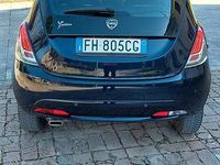 Usata Lancia Ypsilon Platinum 95 CV (69 kW) 2016 Blu Utilitaria