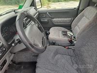 Usata Suzuki Jimny 80 CV (58 kW) 2000 Grigio SUV
