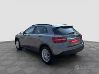 Usata Mercedes GLA200 Business 136 CV (100 kW) 2019 Grigio SUV
