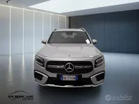 Usata Mercedes GLB180 AMG line 116 CV (85 kW) 2025 Grigio SUV