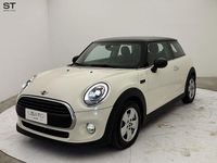 Usata Mini Cooper D 115 CV (84 kW) 2017 Beige Utilitaria
