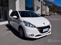Usata Peugeot 208 Active 68 CV (50 kW) 2013 Bianco Utilitaria
