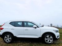 Usata Volvo XC40 Momentum 163 CV (119 kW) 2021 Bianco SUV