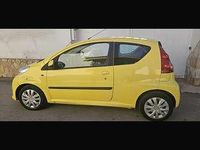 Usata Peugeot 107 68 CV (50 kW) 2007 Giallo Utilitaria