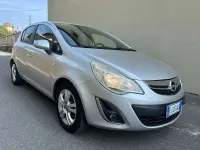 Usata Opel Corsa Edition 95 CV (69 kW) 2011 Argento Utilitaria