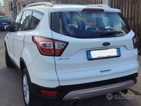 Usata Ford Kuga 120 CV (88 kW) 2017 Bianco SUV