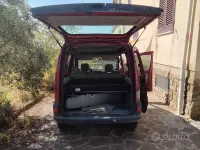 Usata Renault Kangoo 75 CV (55 kW) 2003 Rosso Monovolume