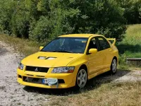 Usata Mitsubishi Lancer 280 CV (205 kW) 2001 Giallo Berlina