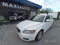 Usata Volvo V50 115 CV (84 kW) 2012 Bianco Station wagon