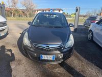 Usata Opel Corsa 95 CV (69 kW) 2011 Blu Utilitaria
