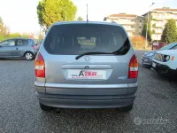 Usata Opel Zafira Eco 97 CV (71 kW) 2005 Grigio Monovolume