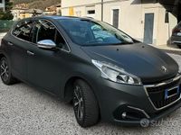 Usata Peugeot 208 75 CV (55 kW) 2017 Utilitaria