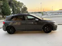 Usata VW Golf VIII GTI 245 CV (180 kW) 2024 Grigio scuro Berlina