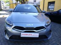 Usata Kia Ceed 136 CV (100 kW) 2022 Grigio Utilitaria