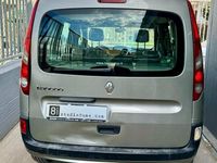 Usata Renault Kangoo 90 CV (66 kW) 2011 Grigio Monovolume