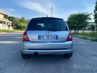 Usata Renault Clio II 179 CV (131 kW) 2004 Grigio Berlina