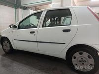 Usata Fiat Punto 75 CV (55 kW) 2006 Utilitaria