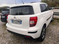 Usata Toyota Urban Cruiser Luxury 90 CV (66 kW) 2012 Bianco SUV