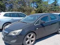 Usata Opel Astra 125 CV (91 kW) 2011 Berlina
