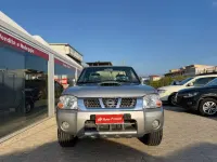 Usata Nissan Navara 101 CV (74 kW) 2005 Grigio Pick-up