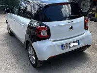Usata Smart ForFour 71 CV (52 kW) 2016 Bianco Utilitaria