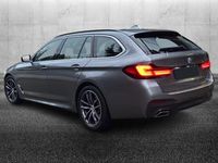 Usata BMW 520 M Sport 190 CV (139 kW) 2023 Grigio metallizzato Station wagon
