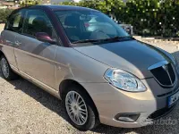 Usata Lancia Ypsilon 80 CV (58 kW) 2009 Marrone Utilitaria