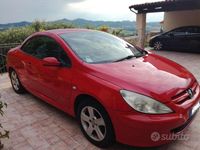 Usata Peugeot 307 CC 136 CV (100 kW) 2004 Rosso Cabrio