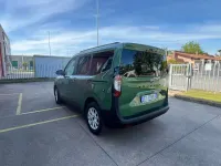 Usata Ford Tourneo Courier Titanium 125 CV (91 kW) 2025 Verde Monovolume