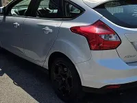 Usata Ford Focus 115 CV (84 kW) 2014 Grigio Berlina