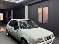 Usata Peugeot 205 101 CV (74 kW) 1988 Other Berlina