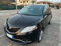 Usata Lancia Ypsilon 69 CV (50 kW) 2015 Nero Utilitaria