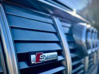 Usata Audi e-tron S-Line 300 kW (408 CV) 2020 Grigio SUV