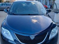 Usata Lancia Ypsilon Gold 69 CV (50 kW) 2016 Blu Utilitaria