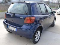 Usata Toyota Yaris Sol 65 CV (47 kW) 2005 Blu/azzurro Utilitaria