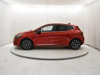 Usata Renault Clio V Techno 145 CV (106 kW) 2023 Giallo Berlina