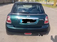 Usata Mini Cooper D 2009 Verde Utilitaria