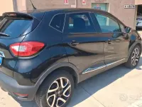 Usata Renault Captur Iconic 90 CV (66 kW) 2015 Nero SUV